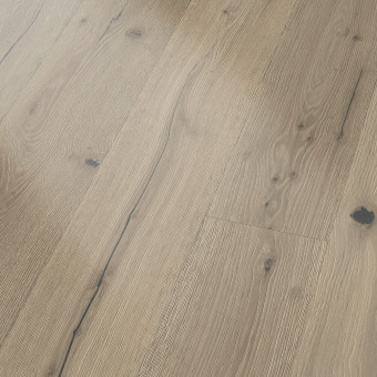 Landhausdiele Eiche Rustikal Roheffekt strukturiert - Landhausdiele Eiche rustikal Roheffekt strukturiert, handgehobelte Oberfläche mit herausgearbeiteten Aststrukturen, Hartwachsöl fertige Oberfläche, leichte Fase 
4-seitig, Klickverbindung, 
Nutzschicht ca. 4mm #12,
8 Stück/Paket = 2,888 qm
40 Pakete/P