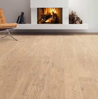 Haro Parkett 4000 TC, LD Eiche Markant puroweiß str. 4V - Haro Parkett 4000 Top Connect, 
Landhausdiele Eiche puroweiß Markant str. 4V, naturaLin plus, Nutzschicht 3,5 mm, 
8 Stück/Paket = 3,17 qm, 
32 Pakete/Palette = 101,44 qm, 
70% PEFC zertifiziert, DNVSE-PEFC-COC-349, 
527326 | 3