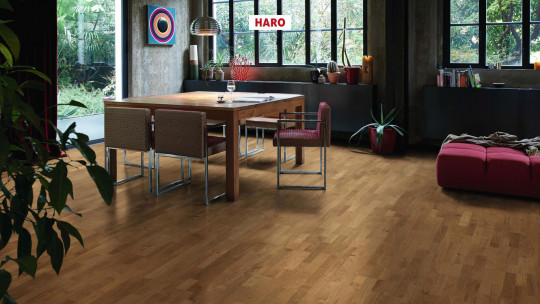 Haro Parkett Profi Selection Red Line TC SB - Haro Parkett Schiffsboden Profi Selection Red Line TC SB Eiche Original lebhaft strukturiert naturaLin plus Naturöl, Nutzschicht 3,5 mm, 
8 Stück/Paket = 3,17 qm, 
32 Pakete/Palette = 101,44 qm, 
542601 | 4